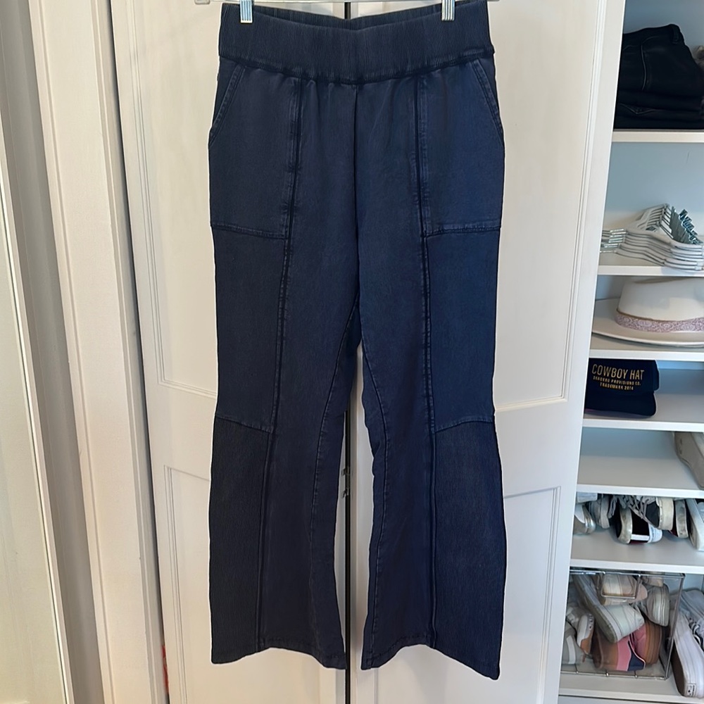 Anthropologie flare comfy pant